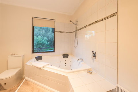 Parnella Kettering - Schoolies Week Accommodation 16