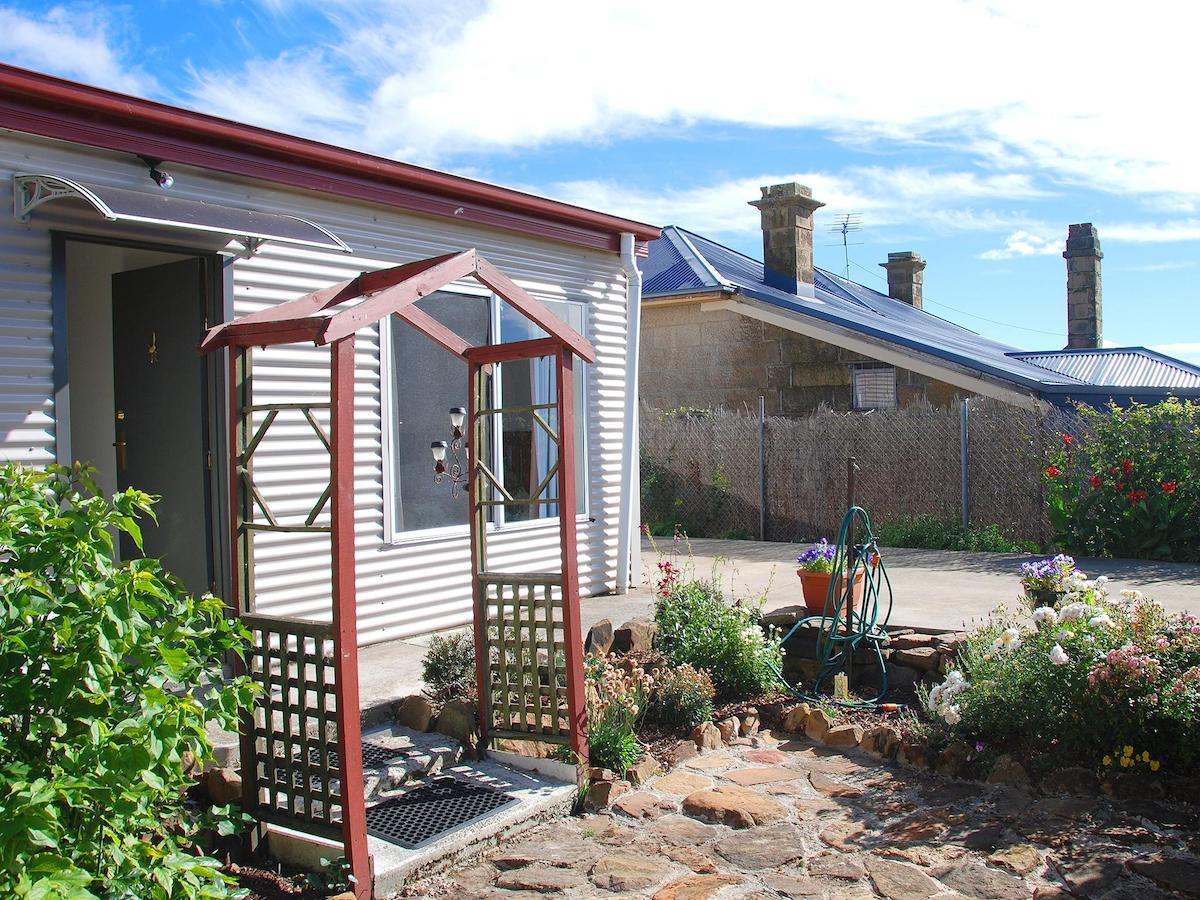 Oatlands TAS Schoolies Week Accommodation
