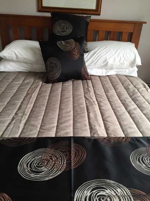 Oatlands Retreat - Schoolies Week Accommodation 4