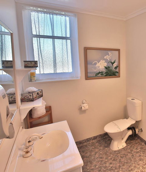 Stamps Of Stanley - Schoolies Week Accommodation 22