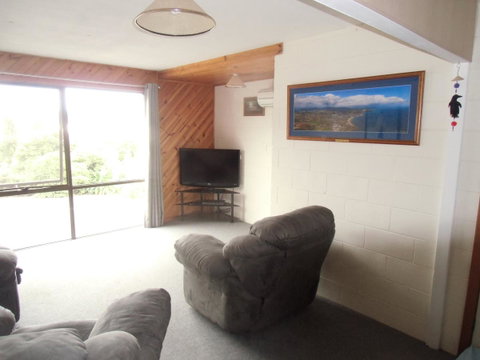 Harlea - Schoolies Week Accommodation 4