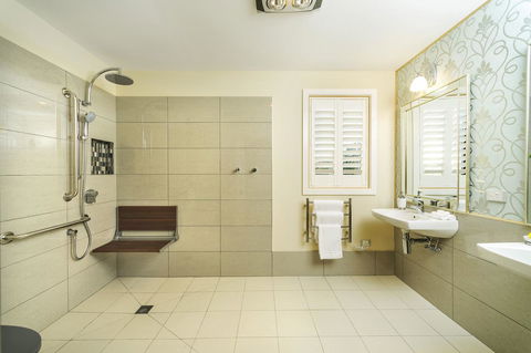 Coastal Pods Wynyard - Schoolies Week Accommodation 12