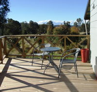 Highland Cabins and Cottages at Bronte Park - Schoolies Week Accommodation