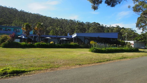 Orford Blue Waters Hotel - Schoolies Week Accommodation 41