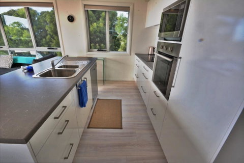 55 On Henry Street - Schoolies Week Accommodation 5