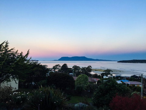 Maria Views Bed & Breakfast - Schoolies Week Accommodation 0