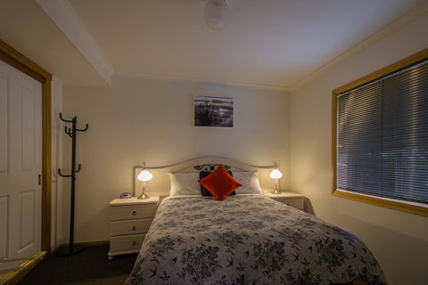 Maria Views Bed & Breakfast - Schoolies Week Accommodation 16