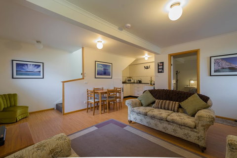 Maria Views Bed & Breakfast - Schoolies Week Accommodation 13