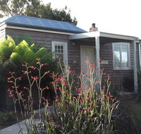 Tramway Cottage - Schoolies Week Accommodation