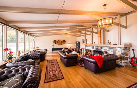 Pedder Wilderness Lodge - Schoolies Week Accommodation 7