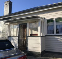Maple Cottage - Schoolies Week Accommodation