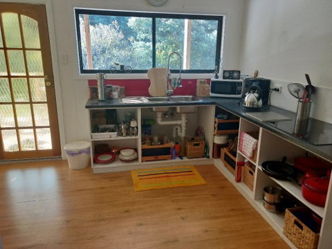 Wanderlust Cottage - Schoolies Week Accommodation 9