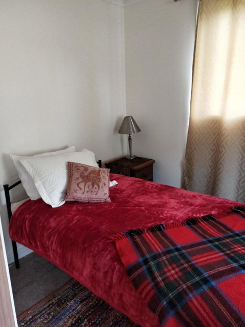 Wanderlust Cottage - Schoolies Week Accommodation 8