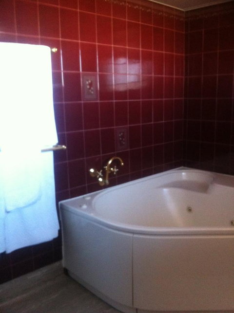 The Waterloo Hotel - Schoolies Week Accommodation 37