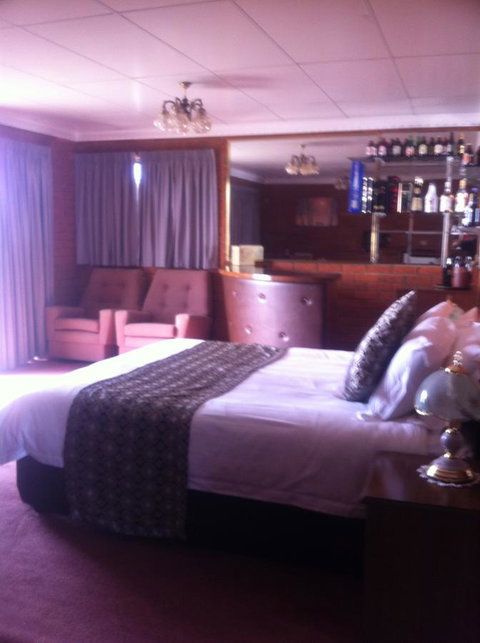 The Waterloo Hotel - Schoolies Week Accommodation 9