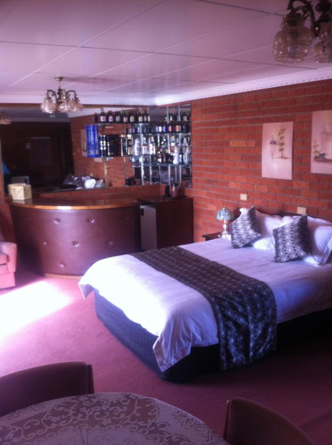 The Waterloo Hotel - Schoolies Week Accommodation 15