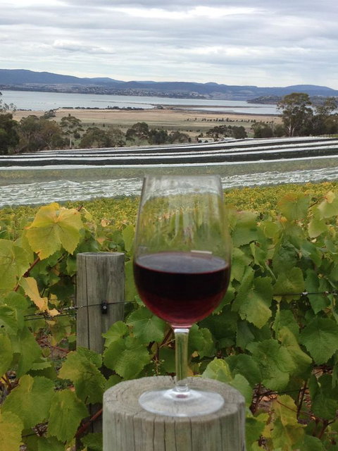 Bellerive Marina View Apartments No 28 - Schoolies Week Accommodation 31