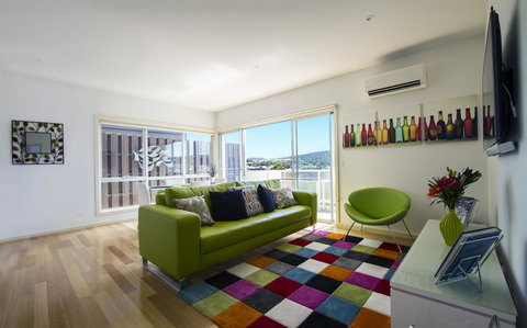 Bellerive Marina View Apartments No 28 - Schoolies Week Accommodation 3