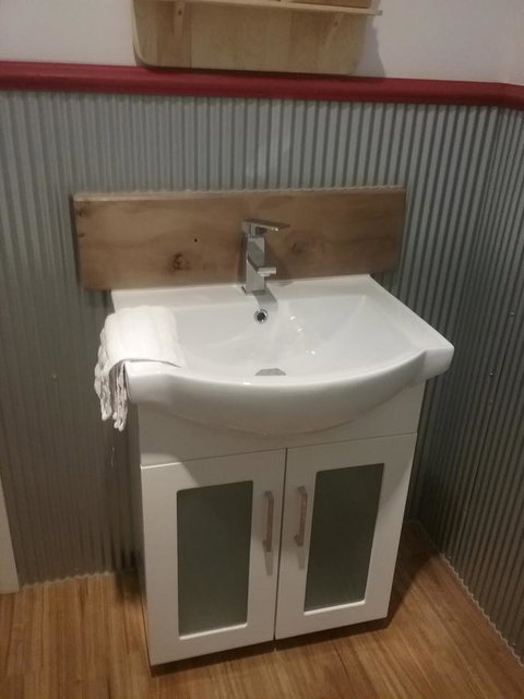 Tullah Tavern - Schoolies Week Accommodation 8