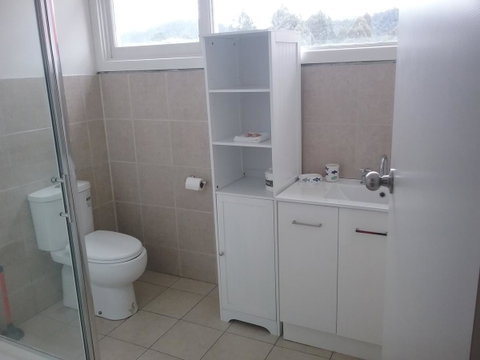 Tullah Tavern - Schoolies Week Accommodation 11
