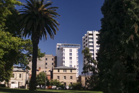 Avalon City Retreat - Schoolies Week Accommodation 6