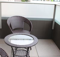 Poplar Box Hill Apartment - Schoolies Week Accommodation