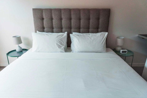 The Apollo - Schoolies Week Accommodation 6