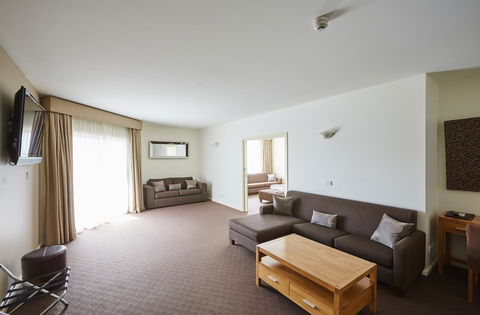Mornington Hotel - Schoolies Week Accommodation 20