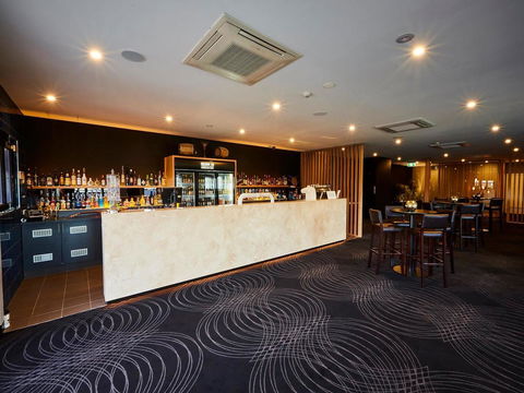 Mornington Hotel - Schoolies Week Accommodation 17