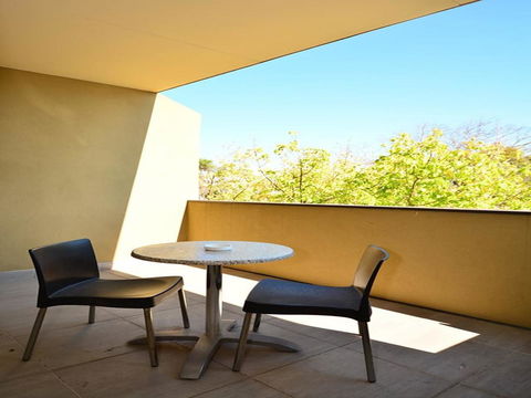 Mornington Hotel - Schoolies Week Accommodation 29