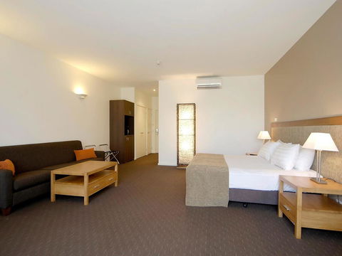 Mornington Hotel - Schoolies Week Accommodation 27