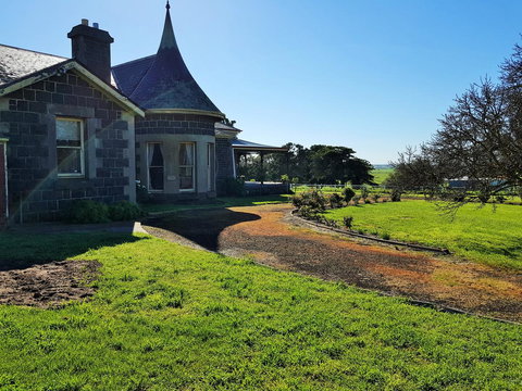 Coragulac House Cottages - Schoolies Week Accommodation 18