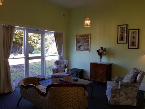 Coragulac House Cottages - Schoolies Week Accommodation 10