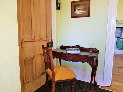 Coragulac House Cottages - Schoolies Week Accommodation 17