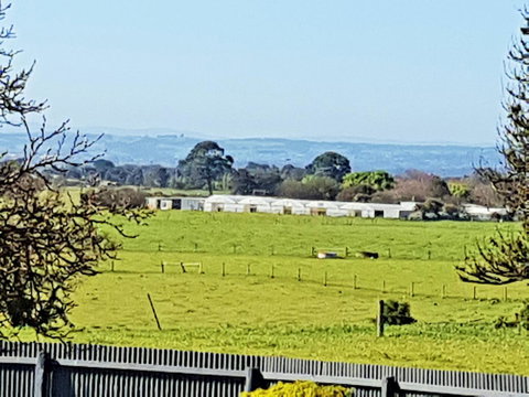 Coragulac House Cottages - Schoolies Week Accommodation 21