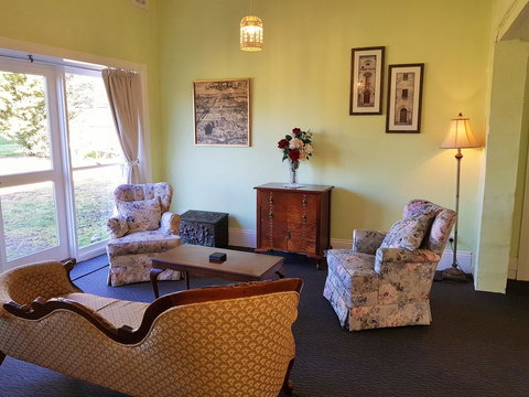 Coragulac House Cottages - Schoolies Week Accommodation 16