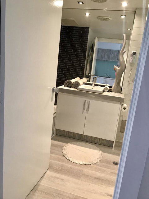 Lorne World - Schoolies Week Accommodation 6