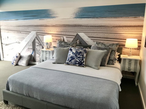 Lorne World - Schoolies Week Accommodation 3