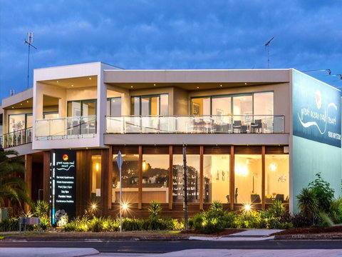 Great Ocean Road Resort - Schoolies Week Accommodation 0