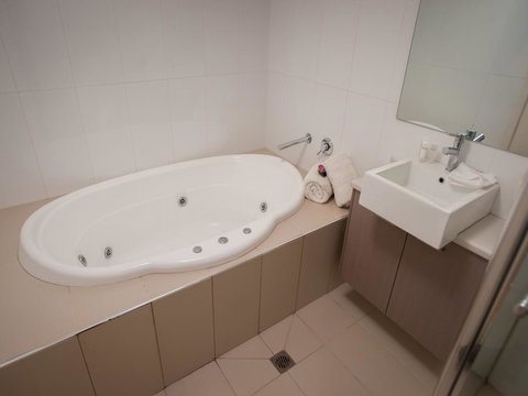 Great Ocean Road Resort - Schoolies Week Accommodation 22