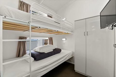 Bright Riverside Holiday Park - Schoolies Week Accommodation 7