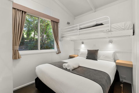 Bright Riverside Holiday Park - Schoolies Week Accommodation 9