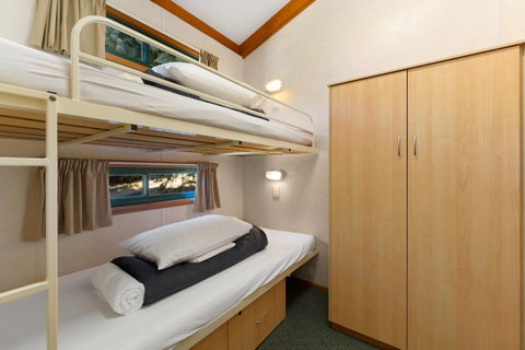 Bright Riverside Holiday Park - Schoolies Week Accommodation 18