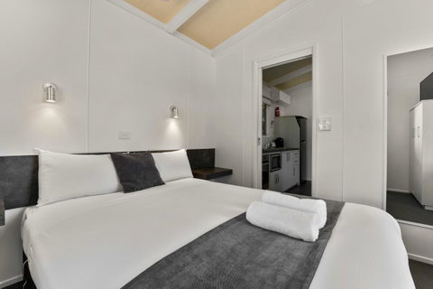 Bright Riverside Holiday Park - Schoolies Week Accommodation 31