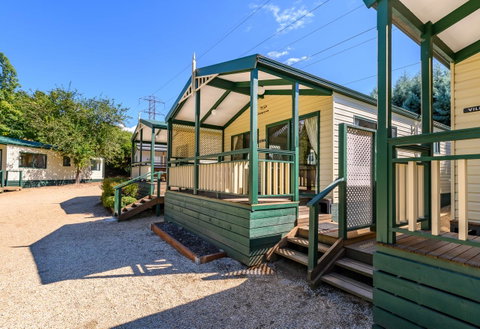 Bright Riverside Holiday Park - Schoolies Week Accommodation 40