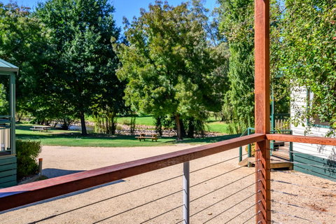 Bright Riverside Holiday Park - Schoolies Week Accommodation 38