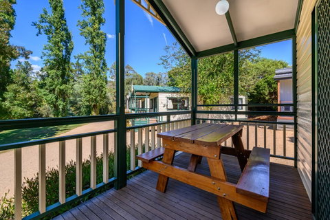 Bright Riverside Holiday Park - Schoolies Week Accommodation 14