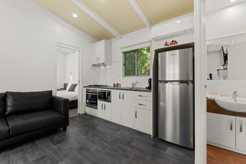 Bright Riverside Holiday Park - Schoolies Week Accommodation 34