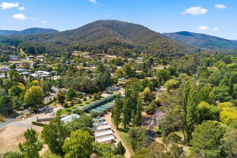Bright Riverside Holiday Park - Schoolies Week Accommodation 35