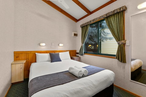 Bright Riverside Holiday Park - Schoolies Week Accommodation 43
